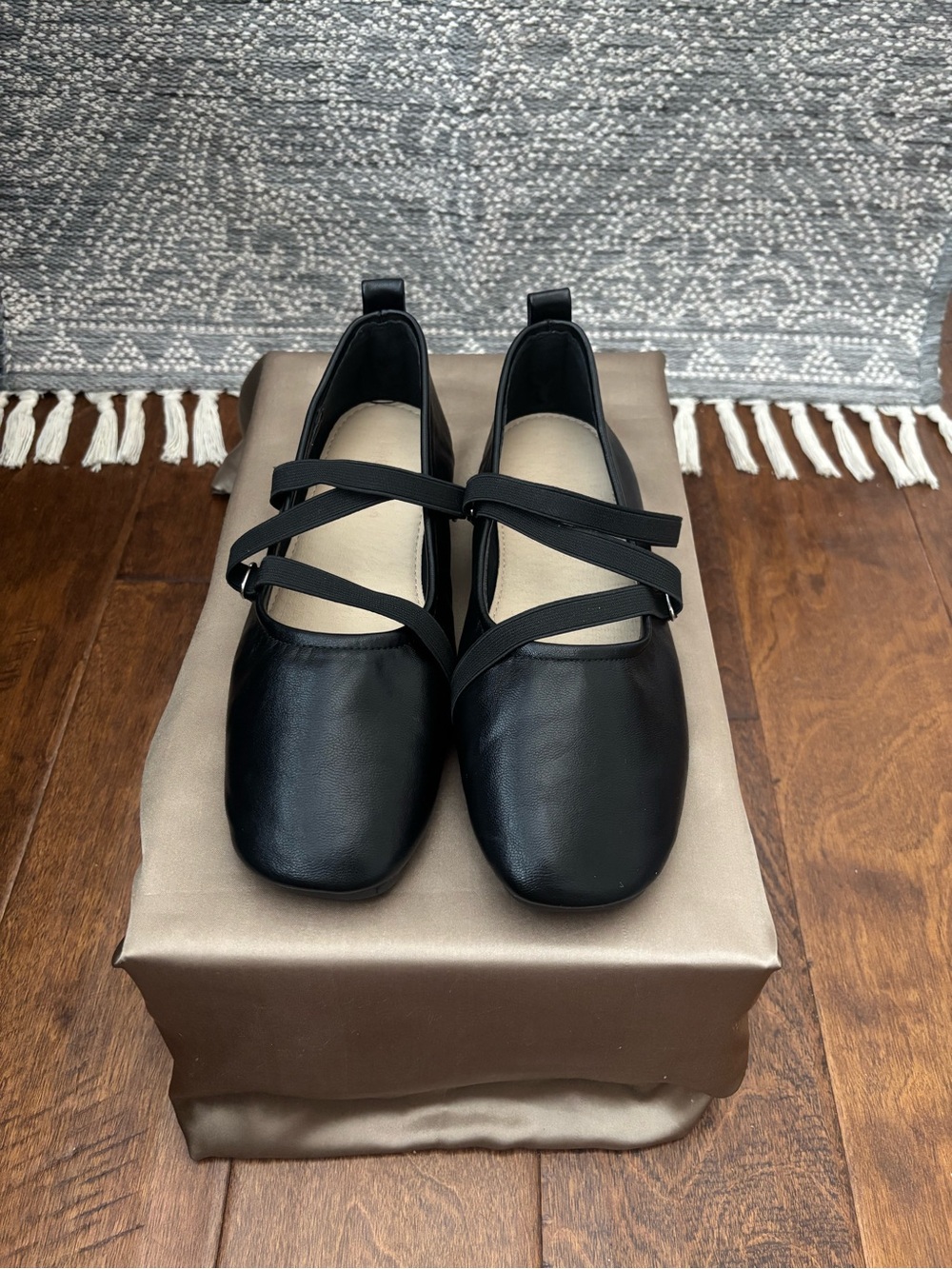 Women’s Black Strappy Ballet Flats